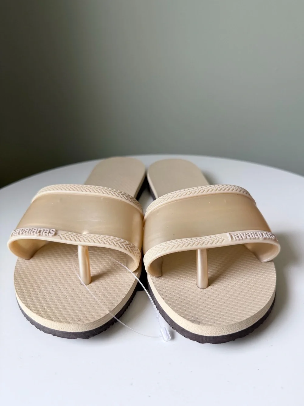 Havaianas Slide Sandals Metallic Champagne Beige Women’s US 7/8 EU 39/40 NWOT